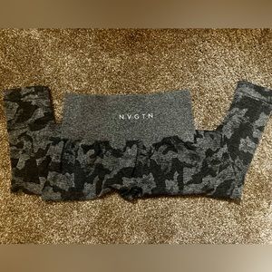 NVGTN Black Camo Seamless Leggings-XS